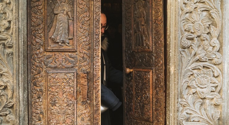 Bucharest Orthodox Art & Architecture Tour