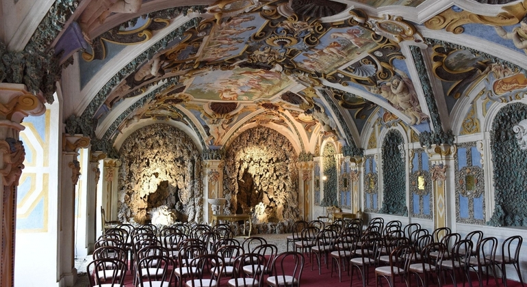 Castle, Cave & Classy Honey Wine Tasting