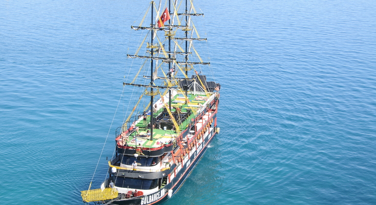 Paseo en Barco Todo Incluido con Almuerzo y Refrescos en Alanya
