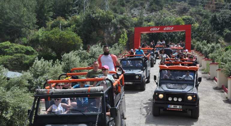 Safari en jeep por los Montes Tauro con almuerzo en el río Dimcay en Alanya