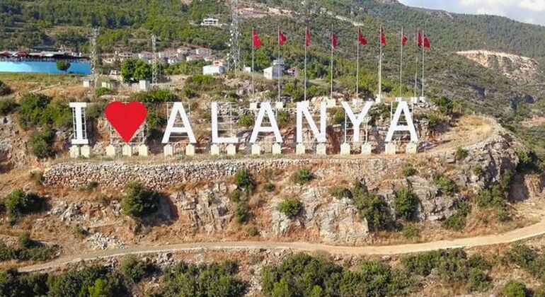 Sunset Alanya City Tour con Teleférico, Cena y Paseo en Barco