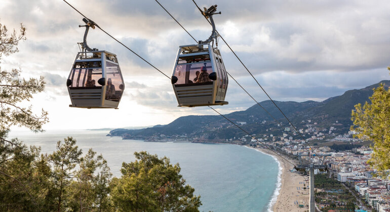 Sunset Alanya City Tour con Teleférico, Cena y Paseo en Barco