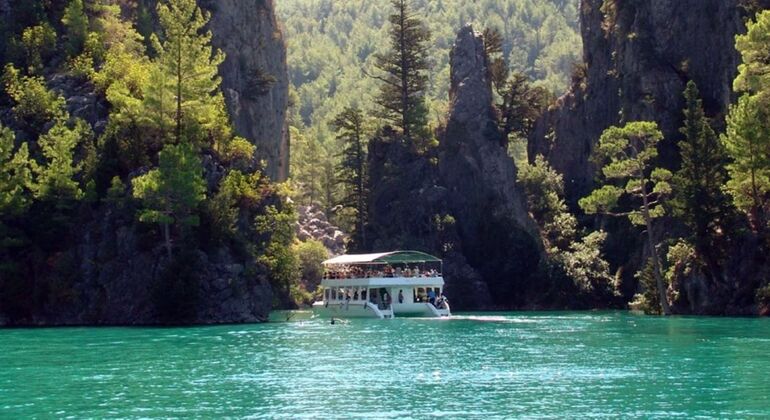 Excursion en bateau dans le canyon vert au départ d'Antalya avec déjeuner et boissons non alcoolisées
