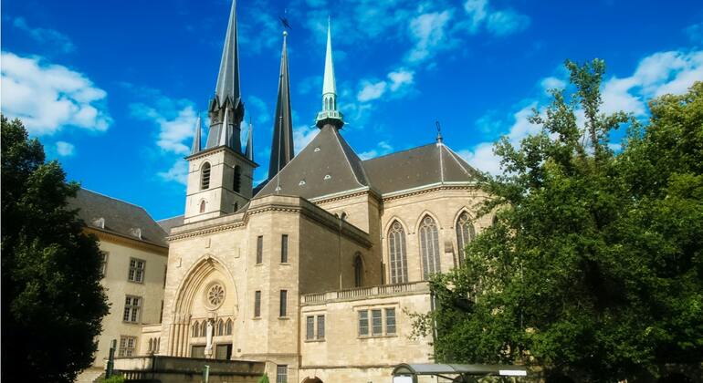 Romantic Luxembourg: Self-Guided Exploration Game