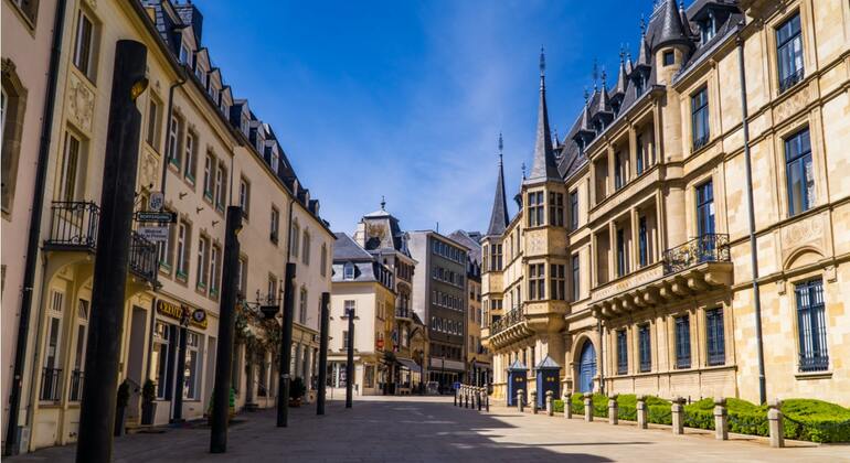 Romantic Luxembourg: Self-Guided Exploration Game