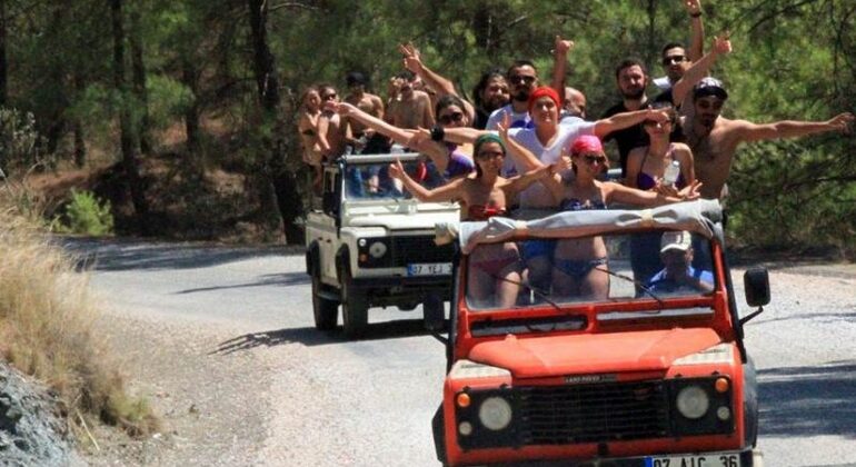 Jeep Safari Tour und Canyon Bootsfahrt von Side mit Mittagessen
