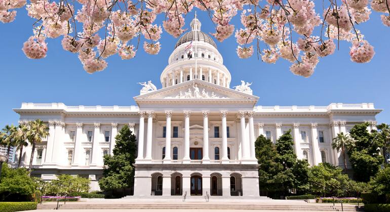 Romantic Sacramento: Self-Guided Exploration Game