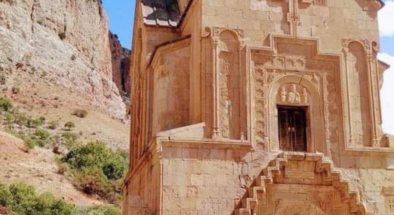 Private Day Trip from Yerevan to Khor Virap, Areni & Noravank