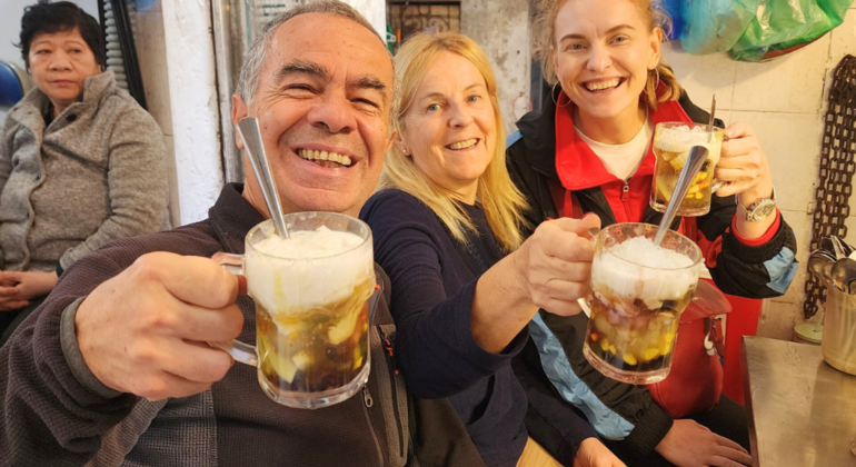 Tour "Mangia e esplora" ad Hanoi