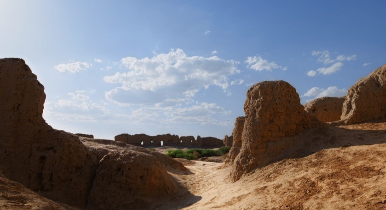 Circuit des forteresses d'Ayazkala, Toprakkala et Kizilkala depuis Khiva