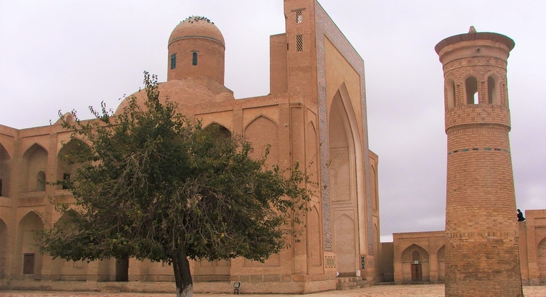 Bukhara Countryside Tour - Sommerresidenz & Nakshband Center