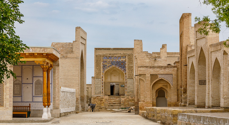 Bukhara Countryside Tour - Sommerresidenz & Nakshband Center