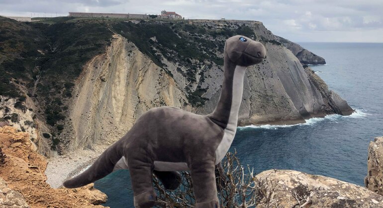 Randonnée sur le sentier des dinosaures jurassiques à Cabo Espichel