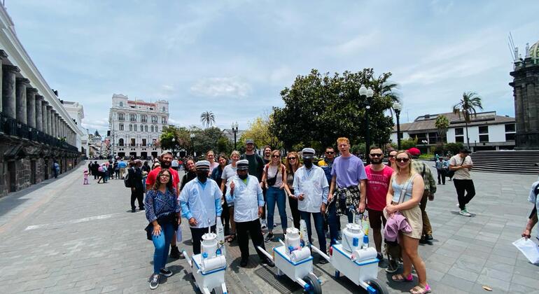 Tour gastronómico e cultural pelo centro de Quito com degustações