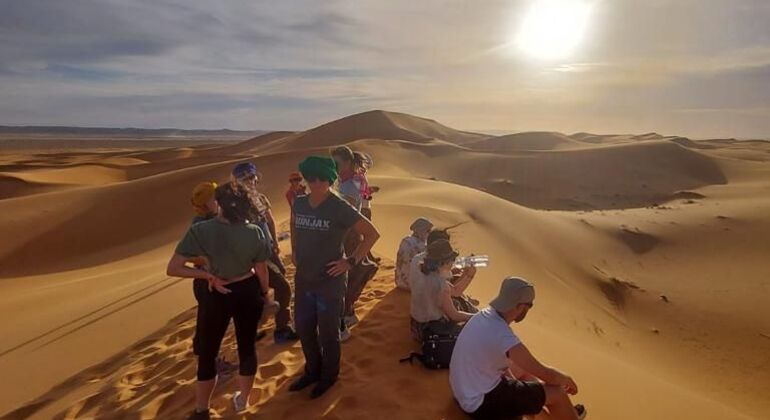 Excursão de grupo de três dias de Marraquexe ao deserto de Merzouga