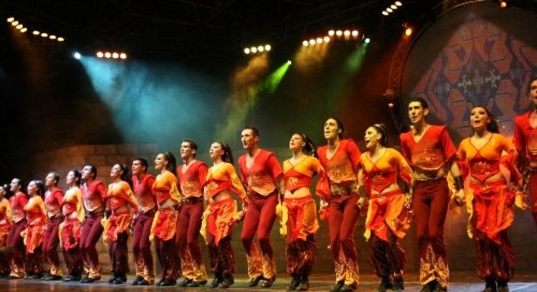 Feuer der anatolischen Tanzshow aus Side und Alanya