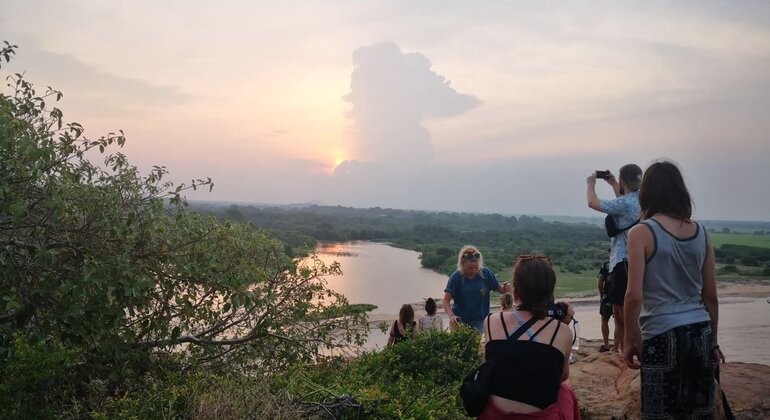 Safari en Tuk Tuk por la bahía de Arugam