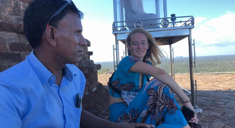 Safari en Tuk Tuk por la bahía de Arugam