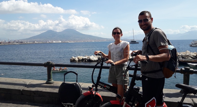Experiência panorâmica de Nápoles de bicicleta elétrica Partenope