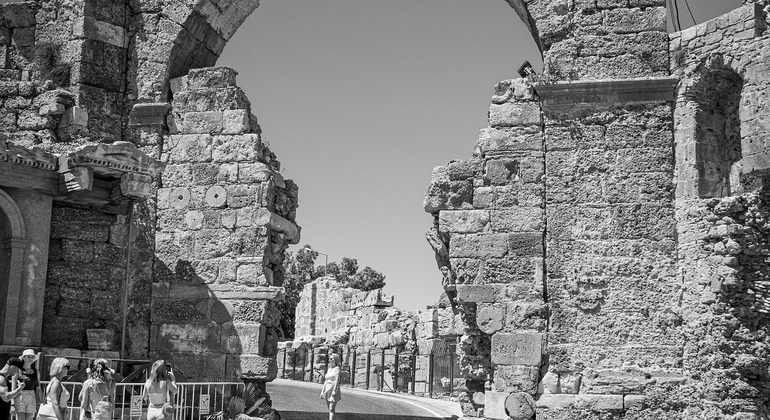 Aspendos, Side & Manavgat Wasserfall Tour von Side