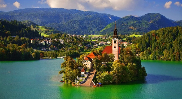 Ljubljana & Lake Bled Day Trip by Minivan from Zagreb