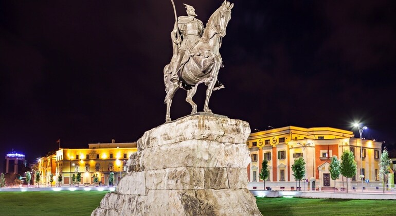 Recorrido cultural e histórico por Tirana y Kruja
