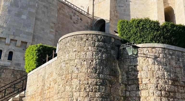 Recorrido cultural e histórico por Tirana y Kruja