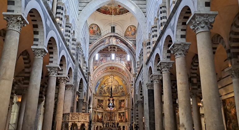 Visite la ciudad de Pisa con la entrada a la Catedral y la Torre Inclinada