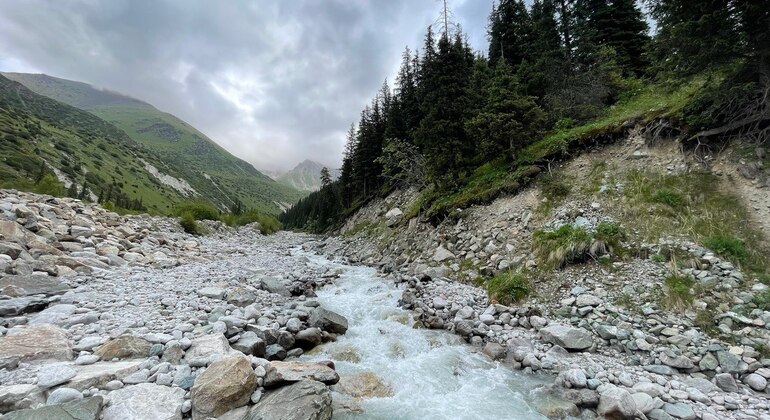 Senderismo y aventura en el Parque Nacional de Ala Archa y visita de la ciudad de Bishkek
