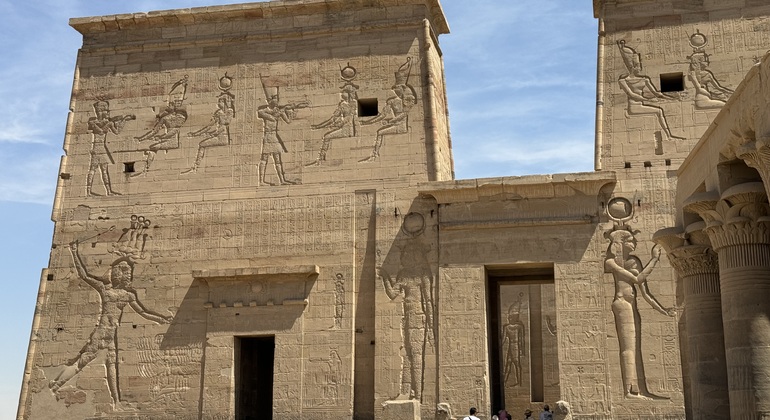 Tempio di Philae e diga di Assuan