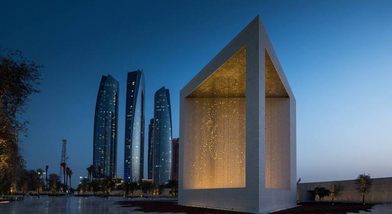 Abu Dhabi al descubierto - Visita privada de medio día