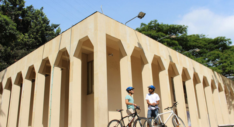 Cultural Bike Tour in Cali
