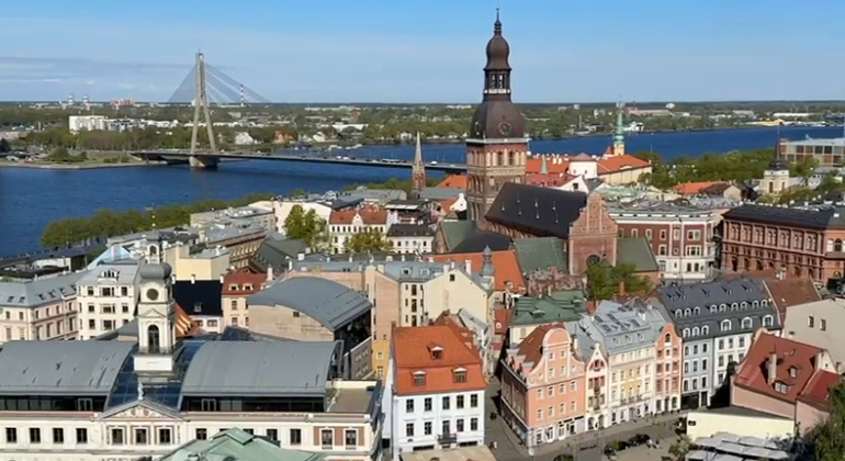 Discover Old Riga: A Walking Tour Through Time