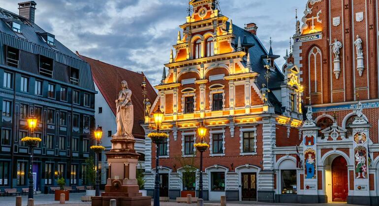 Discover Old Riga: A Walking Tour Through Time