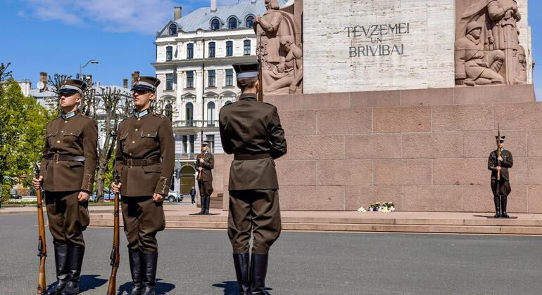 Discover Old Riga: A Walking Tour Through Time