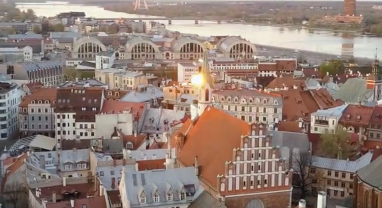 Discover Old Riga: A Walking Tour Through Time