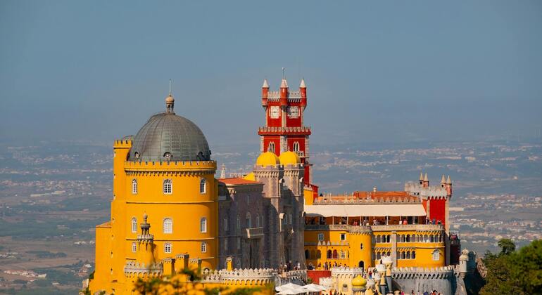 Excursión de medio día a Sintra en grupo reducido con entradas para el Palacio de la Pena incluidas