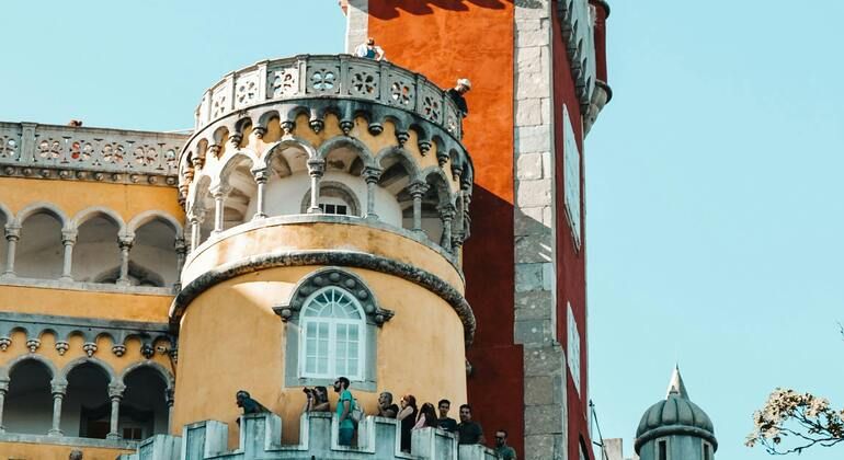 Excursión privada de medio día a Sintra con entradas para el Palacio de la Pena incluidas
