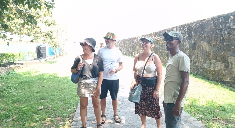 Recorrido a pie por el Fuerte de Galle con un residente