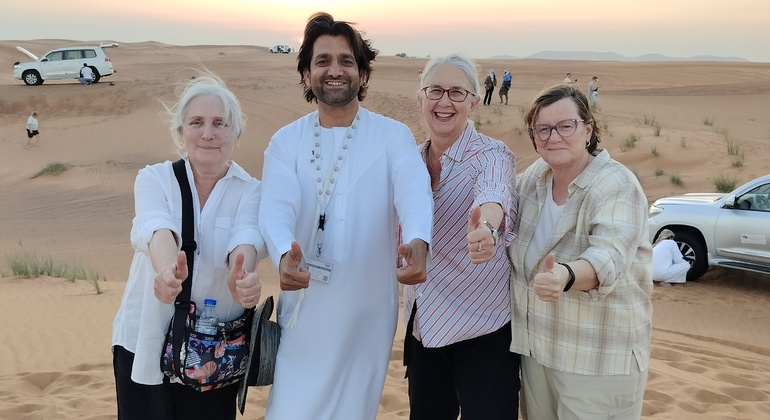 Safari por el desierto de Dubai, paseo por las dunas y cena barbacoa