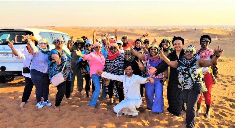 Safari por el desierto de Dubai, paseo por las dunas y cena barbacoa