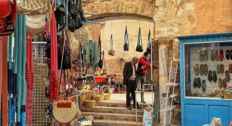 Privater Kochkurs & kulinarische Tour + Besuch der Medina