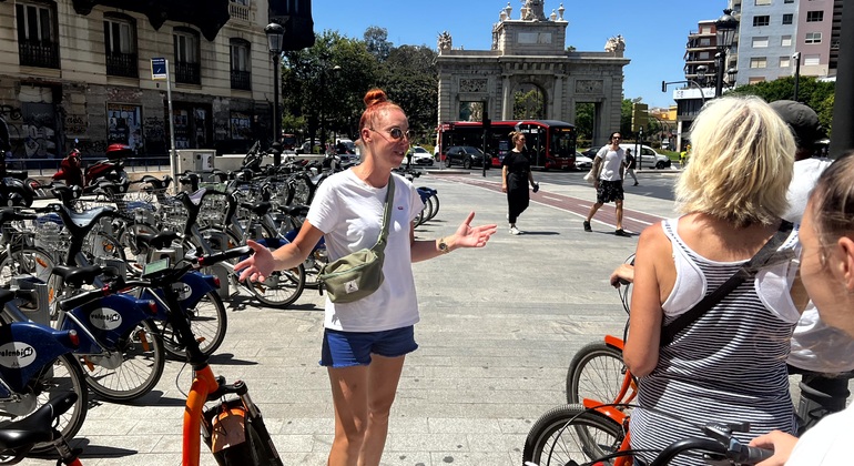 Circuit de 2,5 heures à vélo ou en e-bike avec guide pour découvrir les points forts de Valence