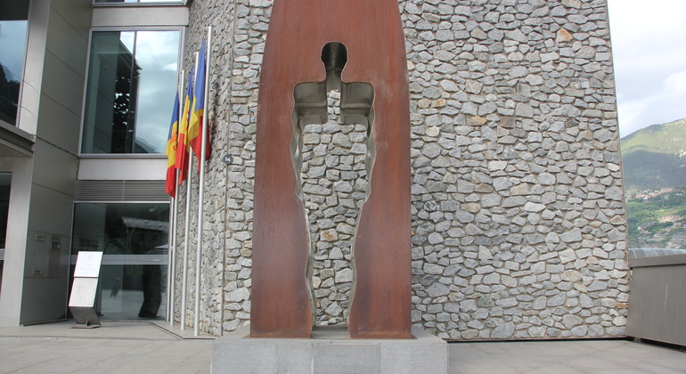 Andorra la Vella: Old Town and Commercial Axis