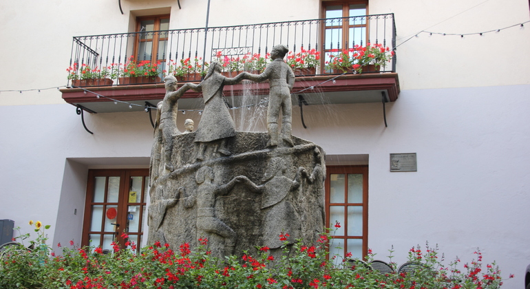 Andorra la Vella: Old Town and Commercial Axis