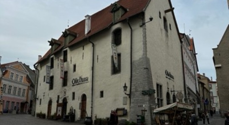 Explore Medieval Tallinn & Merchant House Architecture
