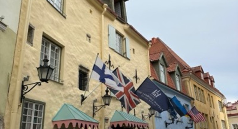 Explore Medieval Tallinn & Merchant House Architecture