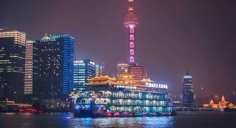 Huangpu Night Cruise: Gemütliche Stimmung & modernes Shanghai-Glühen