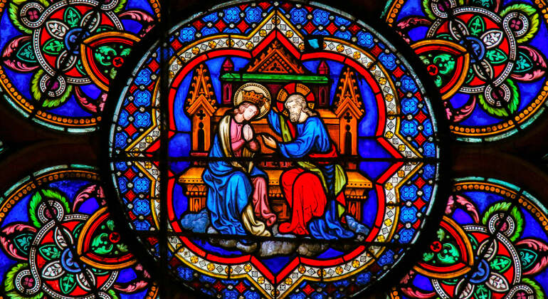Audio Guide App: Paris Notre-Dame Cathedral
