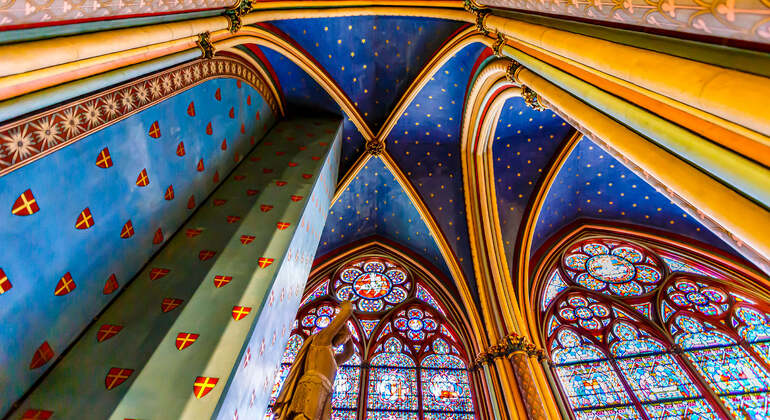 Audio Guide App: Paris Notre-Dame Cathedral